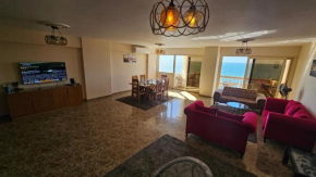 Midpoint Panoramic View - Families Only